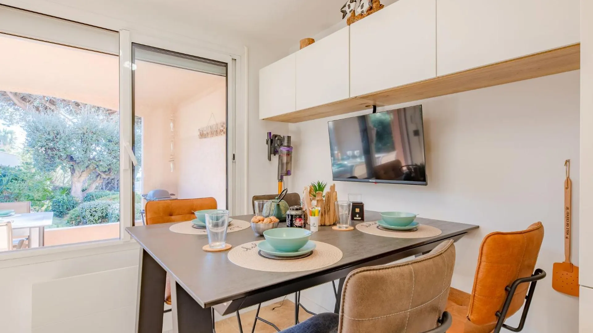 סן-מקסים Apartment Les Coteaux De La Nartelle-30 By Interhome צרפת